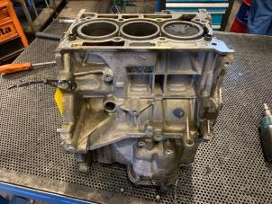 Usagé Bloc moteur inférieur Renault Clio IV (5R) 0.9 Energy TCE 90 12V Prix € 375,00 Règlement à la marge proposé par Snuverink Autodemontage