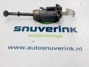 Used Door lock cylinder, left Citroen C4 Picasso (3D/3E) 1.6 e-HDi 115 Price € 60,50 Inclusive VAT offered by Snuverink Autodemontage