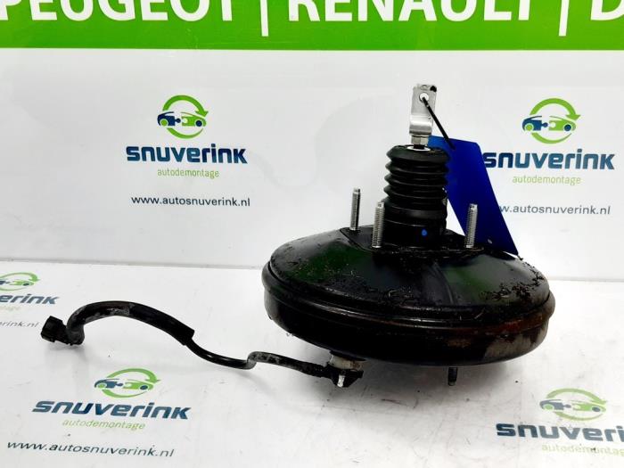 Usagé Servo frein Peugeot 108 1.0 12V Prix € 39,99 Règlement à la marge proposé par Snuverink Autodemontage
