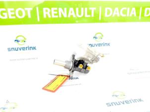 Used Master cylinder Citroen C4 Picasso (3D/3E) 1.6 e-HDi 115 Price € 72,60 Inclusive VAT offered by Snuverink Autodemontage