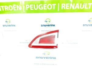 Gebrauchte Rücklicht rechts Renault Scénic III (JZ) 1.6 16V Preis € 25,00 Margenregelung angeboten von Snuverink Autodemontage