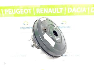 Używane Wspomaganie hamulców Renault Megane III Grandtour (KZ) 1.5 dCi 110 Cena € 35,00 Procedura marży oferowane przez Snuverink Autodemontage