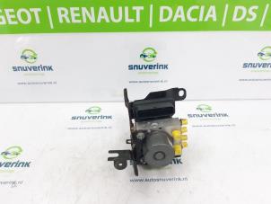 Used ABS pump Citroen C4 Picasso (3D/3E) 1.6 e-HDi 115 Price € 332,75 Inclusive VAT offered by Snuverink Autodemontage