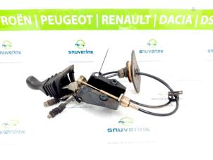 Usagé Levier de vitesse Peugeot Boxer (230L) 2.5D 12V Prix € 90,00 Règlement à la marge proposé par Snuverink Autodemontage