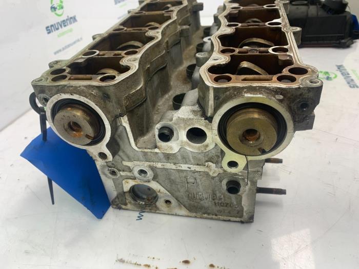 Cylinder head Peugeot 206 1.6 16V 0200AZ NFU