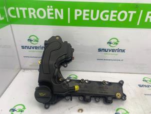 Used Rocker cover Peugeot 308 (L3/L8/LB/LH/LP) 1.2 12V e-THP PureTech 110 Price € 35,00 Margin scheme offered by Snuverink Autodemontage