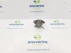 Used Mechanical fuel pump Citroen C4 Cactus (0B/0P) 1.2 PureTech 110 12V Price € 150,00 Margin scheme offered by Snuverink Autodemontage