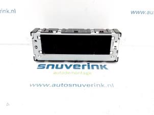 Używane Wyswietlacz wewnetrzny Peugeot Expert (VA/VB/VE/VF/VY) 1.6 Blue HDi 95 16V Cena € 121,00 Z VAT oferowane przez Snuverink Autodemontage