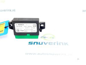 Używane Modul czujników parkowania Peugeot Expert (VA/VB/VE/VF/VY) 1.6 Blue HDi 95 16V Cena € 60,50 Z VAT oferowane przez Snuverink Autodemontage