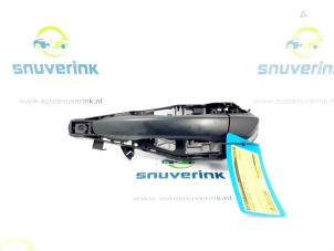 Used Sliding door handle, right Peugeot Expert (VA/VB/VE/VF/VY) 1.6 Blue HDi 95 16V Price € 30,25 Inclusive VAT offered by Snuverink Autodemontage