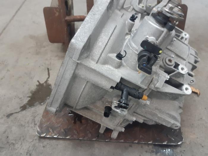 Gearbox Opel Mokka/Mokka X 1.4 Turbo 16V 4x2 - 55596984 B14NET MR5