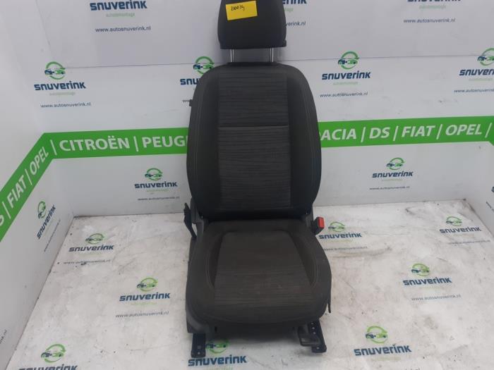 Używane Fotel prawy Opel Mokka/Mokka X 1.4 Turbo 16V 4x2 Cena € 95,00 Procedura marży oferowane przez Snuverink Autodemontage