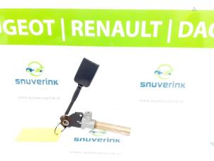 Usagé Insertion ceinture de sécurité avant gauche Renault Twingo (C06) 1.2 Prix € 40,00 Règlement à la marge proposé par Snuverink Autodemontage
