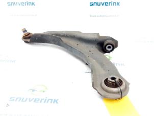 Used Front wishbone, left Renault Clio IV (5R) 0.9 Energy TCE 90 12V Price € 25,00 Margin scheme offered by Snuverink Autodemontage