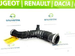 Used Air intake hose Renault Clio IV (5R) 0.9 Energy TCE 90 12V Price € 30,00 Margin scheme offered by Snuverink Autodemontage