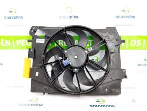 Used Fan motor Renault Captur (2R) 1.2 TCE 16V EDC Price € 60,00 Margin scheme offered by Snuverink Autodemontage