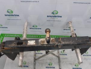 Used Towbar Iveco New Daily V 35C15V, 40C15V Price € 175,45 Inclusive VAT offered by Snuverink Autodemontage