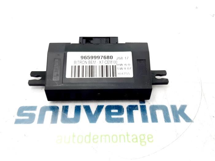 Usagé Ordinateur divers Peugeot 3008 II (M4/MC/MJ/MR) 1.2 12V e-THP PureTech 130 Prix € 30,00 Règlement à la marge proposé par Snuverink Autodemontage