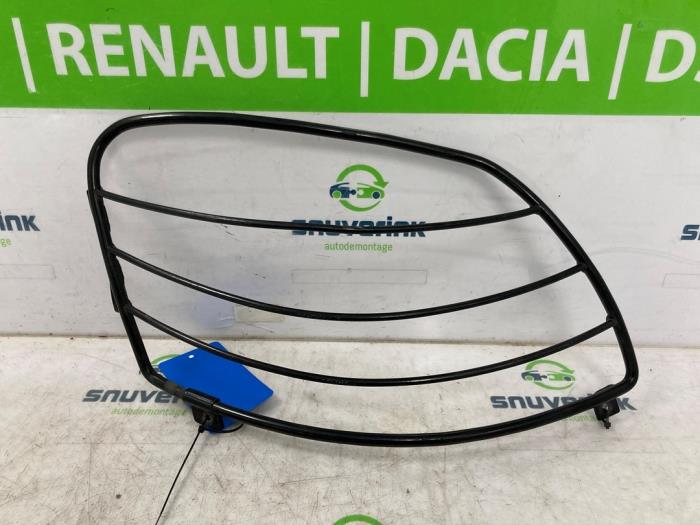 Gebrauchte Sonstige Peugeot Partner Combispace 1.6 HDI 90 16V Preis € 10,33 Margenregelung angeboten von Snuverink Autodemontage