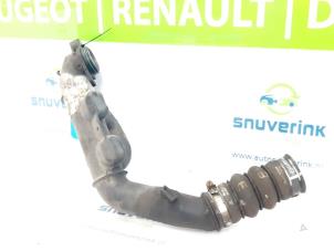 Usagé Tuyau intercooler Peugeot 207 SW (WE/WU) 1.6 HDi 16V Prix € 60,00 Règlement à la marge proposé par Snuverink Autodemontage