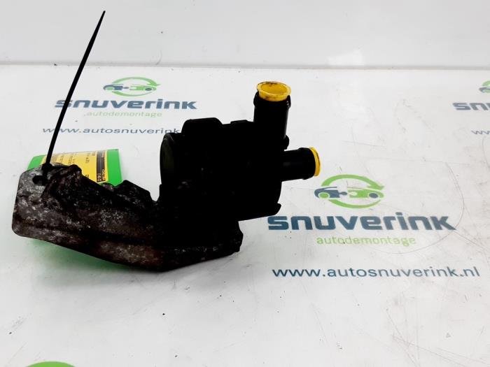 Begagnade Vattenpump Opel Vivaro 1.6 CDTI BiTurbo 140 Pris € 36,00 Inklusive moms erbjuds av Snuverink Autodemontage