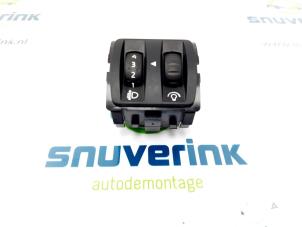 Used AIH headlight switch Opel Vivaro 1.6 CDTI BiTurbo 140 Price € 24,20 Inclusive VAT offered by Snuverink Autodemontage