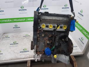 Used Engine Peugeot 806 2.0 16V Price € 500,00 Margin scheme offered by Snuverink Autodemontage