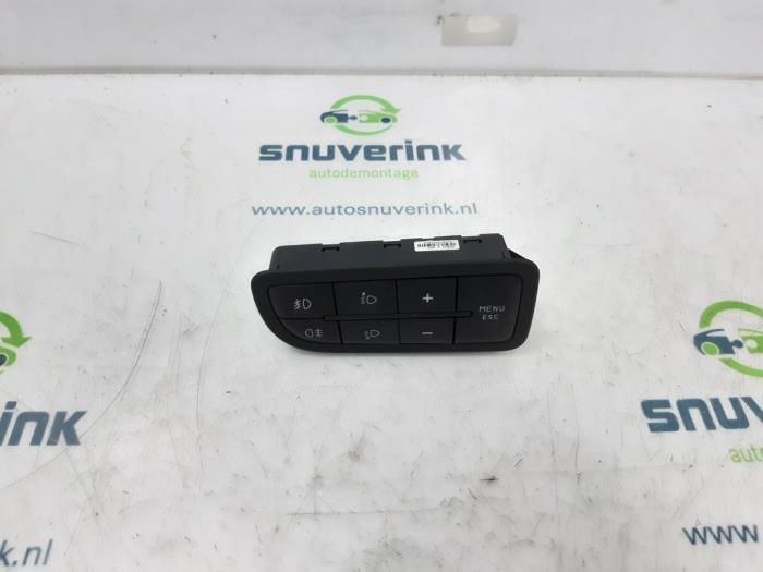 Używane Przelacznik Fiat Punto Evo (199) 1.3 JTD Multijet 85 16V Euro 5 Cena € 14,98 Procedura marży oferowane przez Snuverink Autodemontage