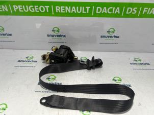 Used Front seatbelt, left Peugeot Boxer (230P) 2.5TD di 12V Price € 100,00 Margin scheme offered by Snuverink Autodemontage