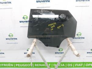Używane Szyba drzwi lewych tylnych wersja 4-drzwiowa Peugeot 3008 II (M4/MC/MJ/MR) 1.2 12V e-THP PureTech 130 Cena € 75,00 Procedura marży oferowane przez Snuverink Autodemontage