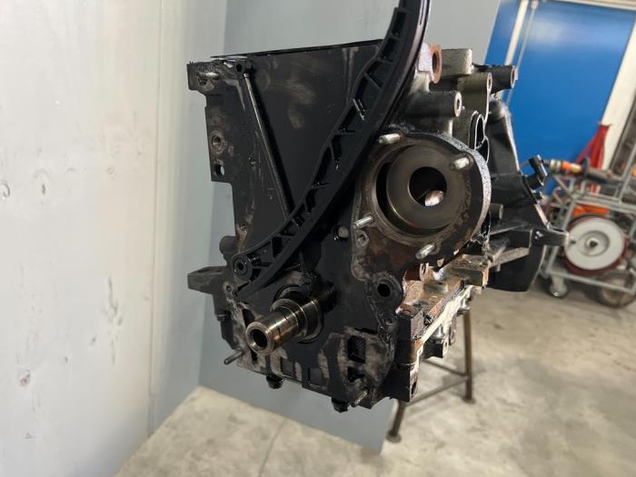Engine crankcase from a Citroën Nemo (AA) 1.3 HDi 75 2011