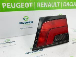 Used Taillight, right Peugeot 806 2.0 16V Price € 25,00 Margin scheme offered by Snuverink Autodemontage