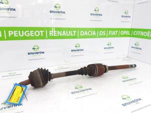 Usagé Cardan droit (transmission) Peugeot 806 2.0 16V Prix € 125,00 Règlement à la marge proposé par Snuverink Autodemontage