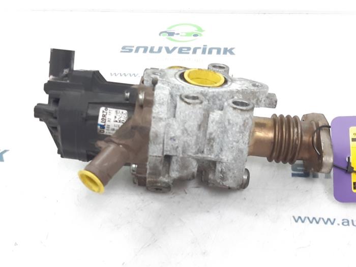 EGR valve from a Fiat Ducato (250) 2.3 D 130 Multijet Minibus Extralongo 2013