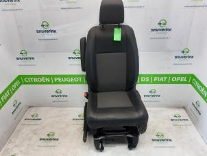 Używane Fotel lewy Opel Vivaro 1.5 CDTI 120 Cena € 484,00 Z VAT oferowane przez Snuverink Autodemontage