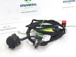 Used Towbar wiring kit Opel Vivaro 1.5 CDTI 120 Price € 42,35 Inclusive VAT offered by Snuverink Autodemontage