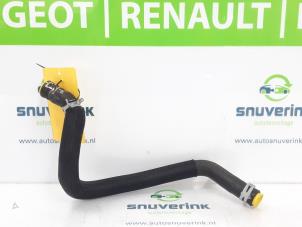 Usagé Tuyau radiateur Renault Kadjar (RFEH) 1.3 TCE 140 FAP 16V Prix € 20,00 Règlement à la marge proposé par Snuverink Autodemontage