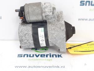 Używane Rozrusznik Renault Twingo II (CN) 1.2 16V Cena € 35,00 Procedura marży oferowane przez Snuverink Autodemontage