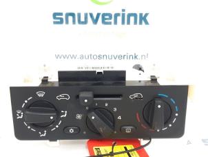 Używane Panel sterowania nagrzewnicy Citroen C3 (FC/FL/FT) 1.4 Bivalent Cena € 90,00 Procedura marży oferowane przez Snuverink Autodemontage