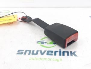 Used Front seatbelt buckle, right Renault Clio III (BR/CR) 1.5 dCi 105 Price € 30,00 Margin scheme offered by Snuverink Autodemontage