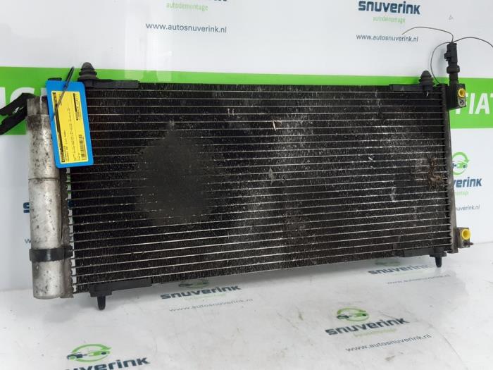 Usados Intercooler Peugeot 607 (9D/U) 2.7 HDi V6 24V Precio € 12,50 IVA incluido ofrecido por Snuverink Autodemontage