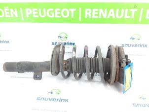 Used Front shock absorber rod, left Peugeot 607 (9D/U) 2.7 HDi V6 24V Price € 115,00 Margin scheme offered by Snuverink Autodemontage