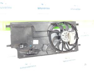 Usagé Ventilateur moteur Renault Laguna Coupé (DT) 2.0 Turbo 16V GT Prix € 250,00 Règlement à la marge proposé par Snuverink Autodemontage