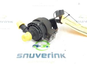 Used Water pump Renault Laguna Coupé (DT) 2.0 Turbo 16V GT Price € 40,00 Margin scheme offered by Snuverink Autodemontage
