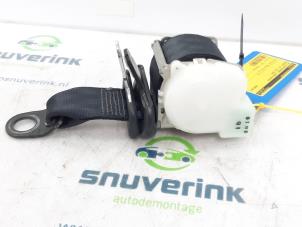 Usagé Ceinture de sécurité arrière gauche Peugeot 107 1.0 12V Prix € 25,00 Règlement à la marge proposé par Snuverink Autodemontage