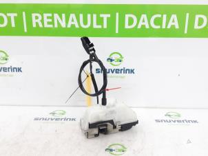Usados Mecanismo de cerradura de puerta de 2 puertas derecha Renault Wind (EN/E4) 1.2 16V GT TCE eco2 Precio € 40,00 Norma de margen ofrecido por Snuverink Autodemontage