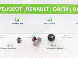 Used Set of locks Renault Wind (EN/E4) 1.2 16V GT TCE eco2 Price € 225,00 Margin scheme offered by Snuverink Autodemontage