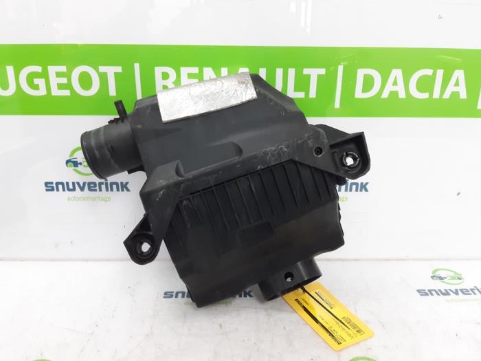 Begagnade Luftfilterhus Renault Wind (EN/E4) 1.2 16V GT TCE eco2 Pris € 29,74 Marginaltabell erbjuds av Snuverink Autodemontage