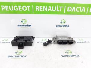 Used Engine management computer Renault Clio III (BR/CR) 1.2 16V Tce Price € 200,00 Margin scheme offered by Snuverink Autodemontage