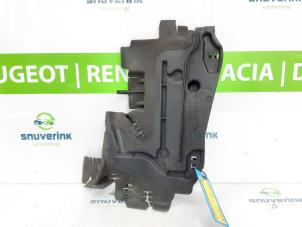 Used Air funnel Peugeot 207/207+ (WA/WC/WM) 1.6 16V GT THP Price on request offered by Snuverink Autodemontage